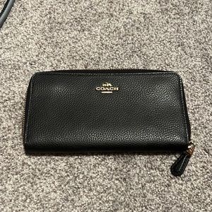 Coach clutch for sale